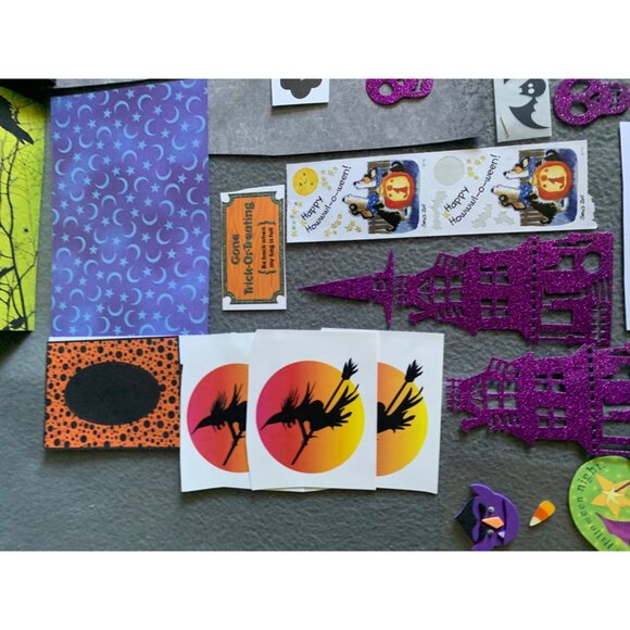 Deluxe Halloween Craft Kit With Glitter Stickers Paper Cutouts & Cards - Picture 7 of 14